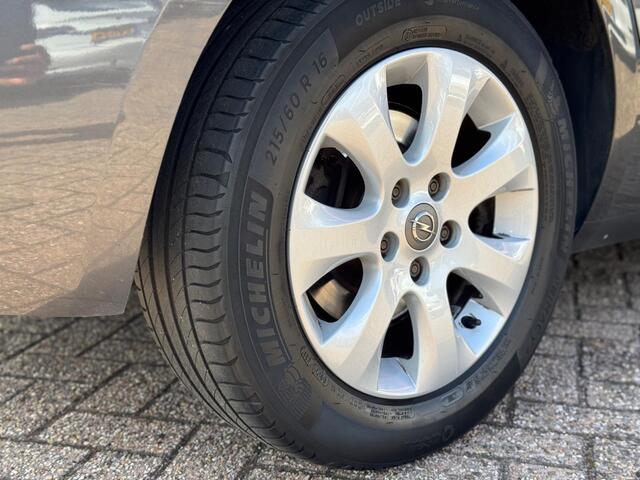Opel Zafira Tourer 1.4 Business Edition 7p. 2012