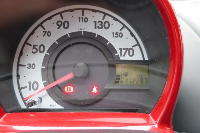Toyota Aygo 1.0-12V Aspiration Red | Airco | Carkit | LMV | Te financieren v.a � 91,- p/m