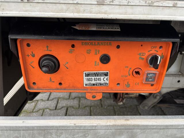 Peugeot Boxer 335 2.2BAKWAGENLAADKLEPA/CNAVI3PERS.CITYBOX