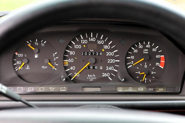 Mercedes-Benz 200 200-500 W124 500 E - W124 - Karo - Bornit Metallic