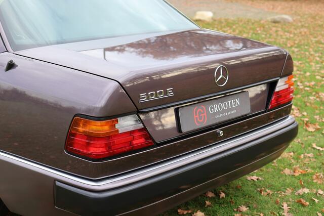 Mercedes-Benz 200 200-500 W124 500 E - W124 - Karo - Bornit Metallic