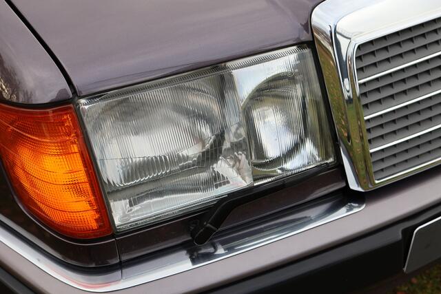 Mercedes-Benz 200 200-500 W124 500 E - W124 - Karo - Bornit Metallic