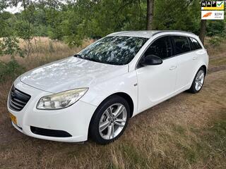 Opel Insignia Sports Tourer (2008 - 2017)
