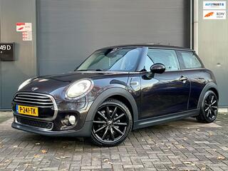 Mini Cooper Mini 1.5 Chili Serious Business PANO LED NAVI BLUETOOTH CLIMA CRUISE MF STUUR DEALER ONDERHOUDEN