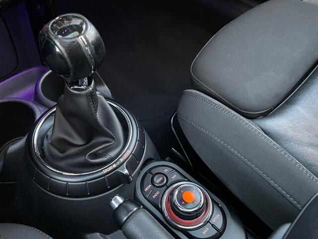 Mini Cooper Mini 1.5 Chili Serious Business PANO LED NAVI BLUETOOTH CLIMA CRUISE MF STUUR DEALER ONDERHOUDEN