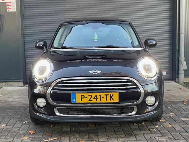 Mini Cooper Mini 1.5 Chili Serious Business PANO LED NAVI BLUETOOTH CLIMA CRUISE MF STUUR DEALER ONDERHOUDEN