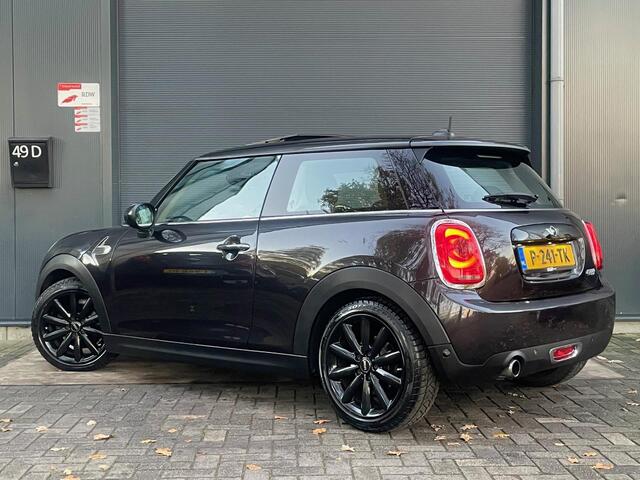 Mini Cooper Mini 1.5 Chili Serious Business PANO LED NAVI BLUETOOTH CLIMA CRUISE MF STUUR DEALER ONDERHOUDEN