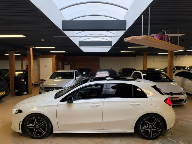 Mercedes-Benz A-Klasse 180 d Business Solution AMG Upgrade Pano Airco Cruise Control