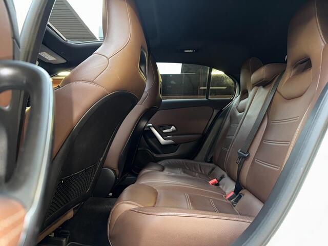 Mercedes-Benz A-Klasse 180 d Business Solution AMG Upgrade Pano Airco Cruise Control