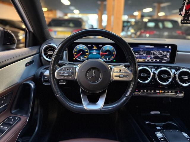 Mercedes-Benz A-Klasse 180 d Business Solution AMG Upgrade Pano Airco Cruise Control