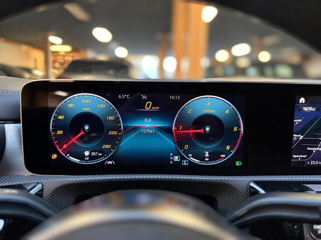 Mercedes-Benz A-Klasse 180 d Business Solution AMG Upgrade Pano Airco Cruise Control