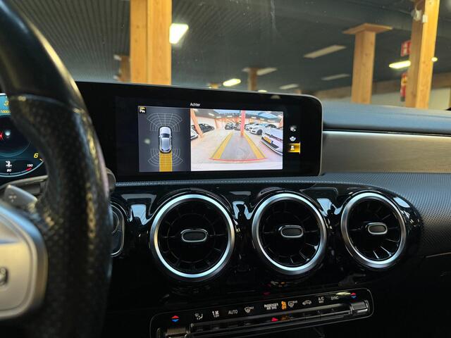 Mercedes-Benz A-Klasse 180 d Business Solution AMG Upgrade Pano Airco Cruise Control