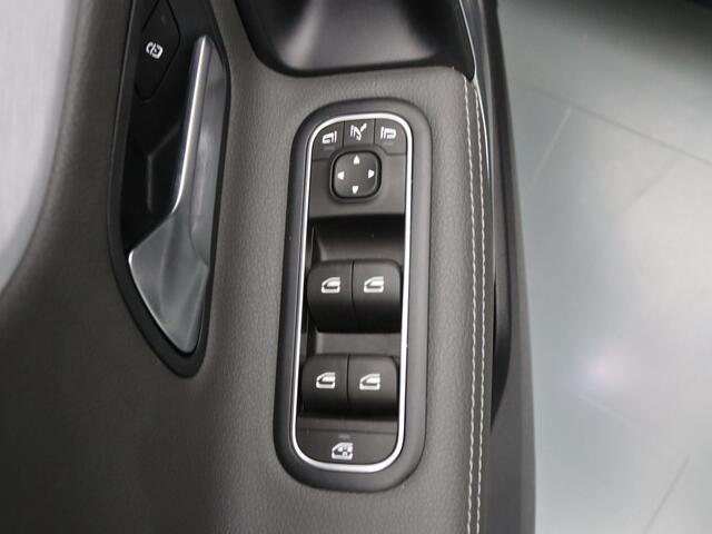 Mercedes-Benz A-Klasse 165pk Advantage Automaat AMG Line | Camera | Cruise | Climate | Navi | Parkeersens. v+a