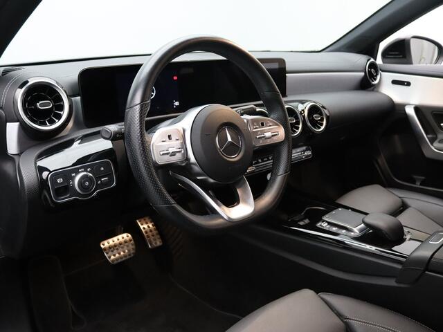 Mercedes-Benz A-Klasse 165pk Advantage Automaat AMG Line | Camera | Cruise | Climate | Navi | Parkeersens. v+a