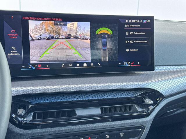 BMW 3-Serie Sedan 330e M-Sport Glazen Schuifdak | 19 inch | Active Cruise Controle