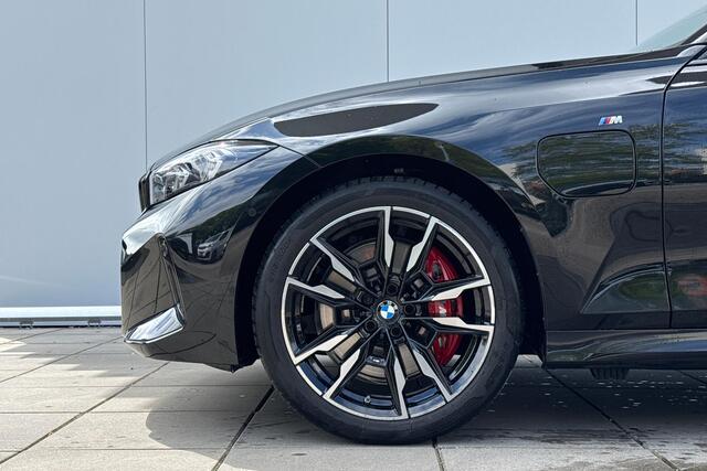 BMW 3-Serie Sedan 330e M-Sport Glazen Schuifdak | 19 inch | Active Cruise Controle