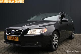 VOLVO V70 1.6 T4 Momentum AUTOMAAT/XENON/LEDER/ECC/NAP