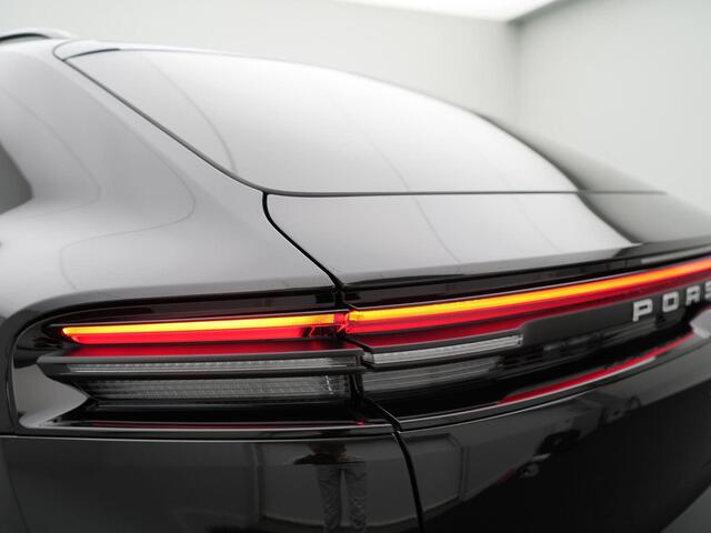 Porsche Macan 4