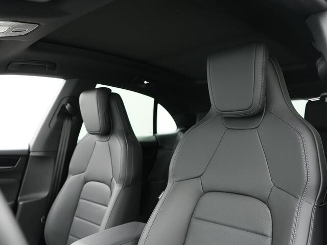 Porsche Macan 4
