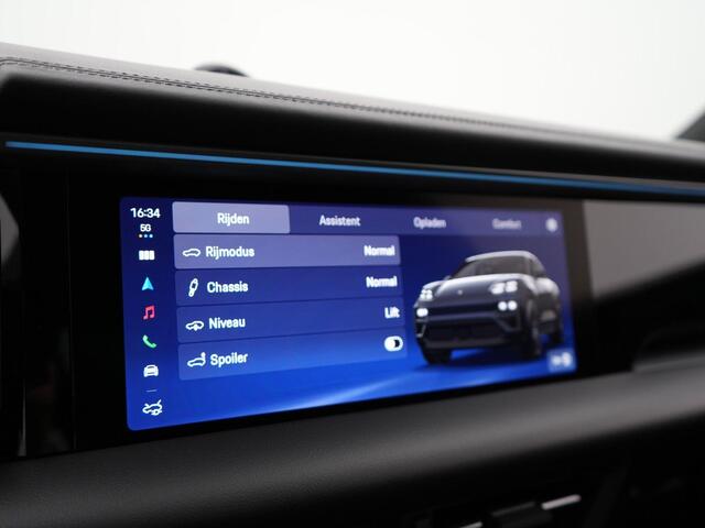Porsche Macan 4