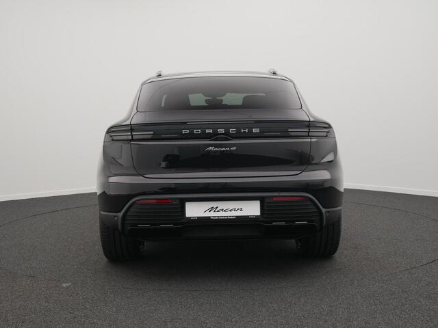 Porsche Macan 4
