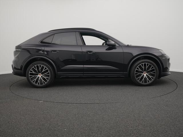 Porsche Macan 4