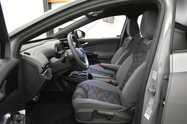 Volkswagen Id.4 52 kwh Pure | Adep Cruise | 93% SOH | Sfeerverlichting | Camera