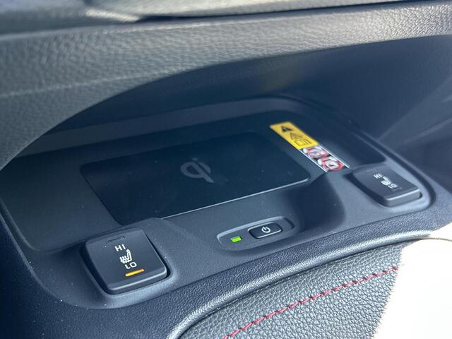 Toyota Corolla Hybrid 140 GR Sport NAVIGATIE/ PANORAMA DAK/ HEAD UP DISPLAY/ DODEHOEK DETECTIE