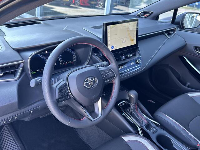 Toyota Corolla Hybrid 140 GR Sport NAVIGATIE/ PANORAMA DAK/ HEAD UP DISPLAY/ DODEHOEK DETECTIE
