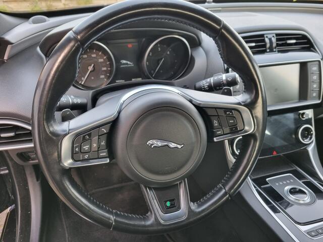 Jaguar XE 2.0 D R-Sport automaat Sedan Bj:2018 NAP
