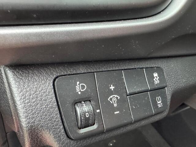 KIA Stonic 1.0 T-GDi DynamicLine / NAVI / AIRCO / CAMERA / CRUISE / HOGE INSTAP/ PARKEERSENSOREN / LMV 17 / NEDERLANDSE AUTO