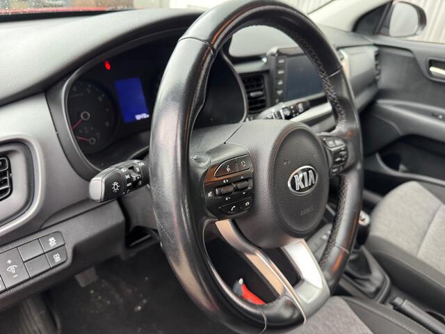 KIA Stonic 1.0 T-GDi DynamicLine / NAVI / AIRCO / CAMERA / CRUISE / HOGE INSTAP/ PARKEERSENSOREN / LMV 17 / NEDERLANDSE AUTO