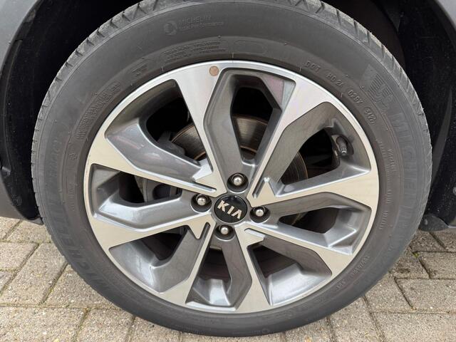 KIA Stonic 1.0 T-GDi DynamicLine / NAVI / AIRCO / CAMERA / CRUISE / HOGE INSTAP/ PARKEERSENSOREN / LMV 17 / NEDERLANDSE AUTO