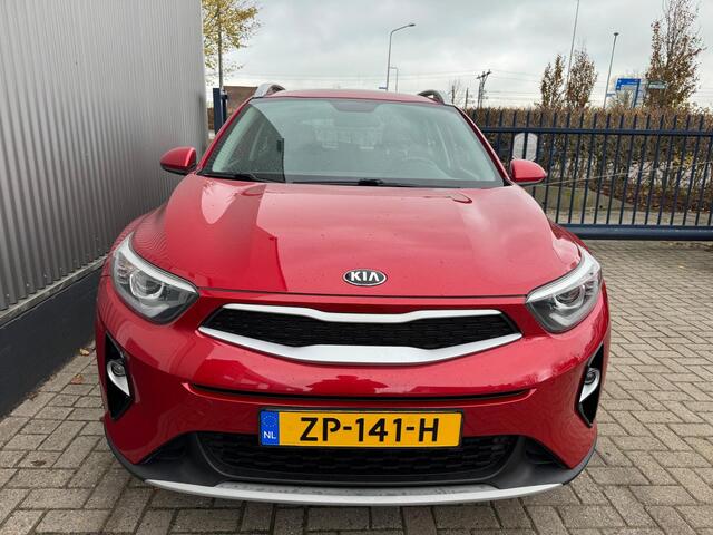 KIA Stonic 1.0 T-GDi DynamicLine / NAVI / AIRCO / CAMERA / CRUISE / HOGE INSTAP/ PARKEERSENSOREN / LMV 17 / NEDERLANDSE AUTO