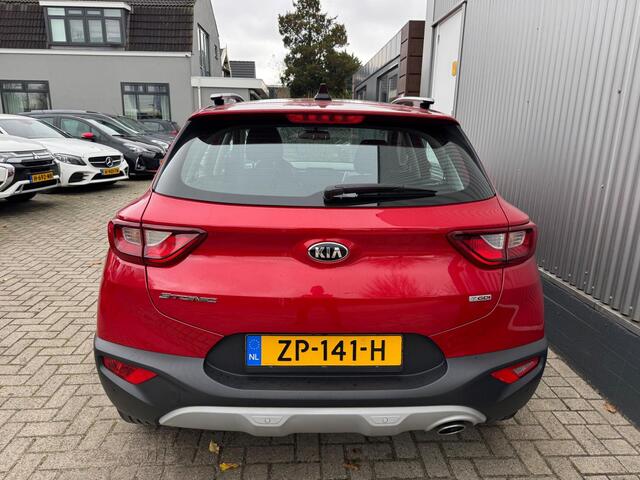 KIA Stonic 1.0 T-GDi DynamicLine / NAVI / AIRCO / CAMERA / CRUISE / HOGE INSTAP/ PARKEERSENSOREN / LMV 17 / NEDERLANDSE AUTO