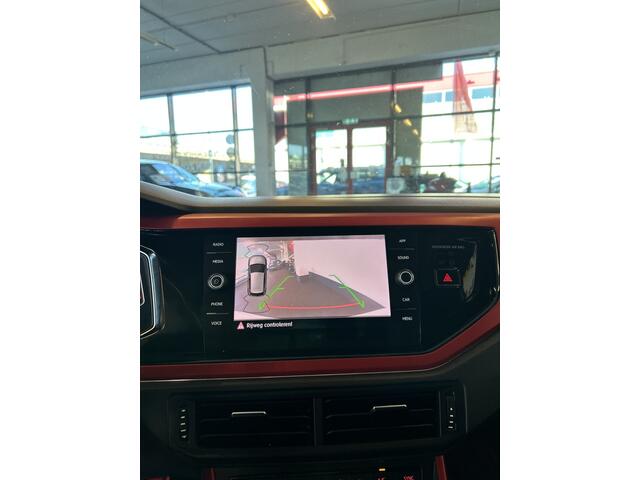 Volkswagen Polo 2.0 TSI GTI | Panoramadak | Digital dashboard | Adaptief onderstel | Achteruitrijcamera | Stoelverwarming | Climate control | Elek. inklapbare sp