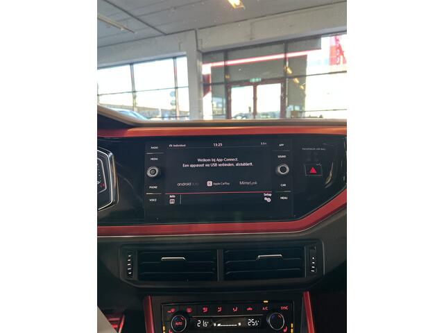 Volkswagen Polo 2.0 TSI GTI | Panoramadak | Digital dashboard | Adaptief onderstel | Achteruitrijcamera | Stoelverwarming | Climate control | Elek. inklapbare sp