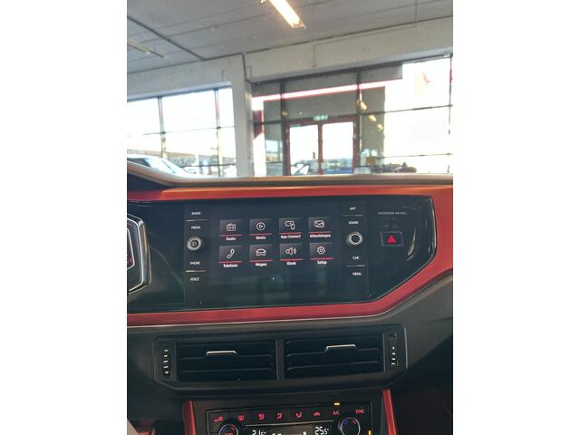 Volkswagen Polo 2.0 TSI GTI | Panoramadak | Digital dashboard | Adaptief onderstel | Achteruitrijcamera | Stoelverwarming | Climate control | Elek. inklapbare sp