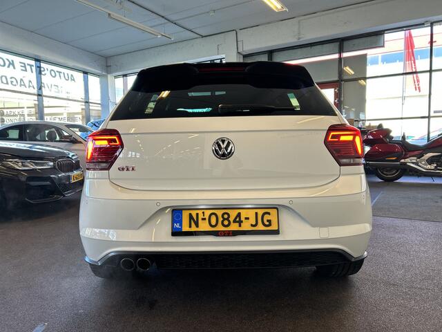 Volkswagen Polo 2.0 TSI GTI | Panoramadak | Digital dashboard | Adaptief onderstel | Achteruitrijcamera | Stoelverwarming | Climate control | Elek. inklapbare sp