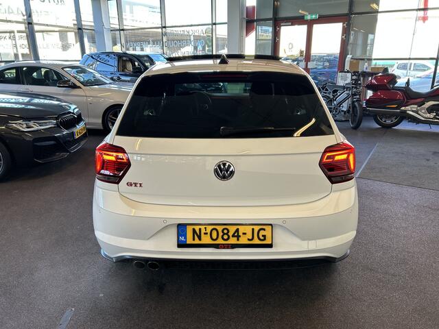 Volkswagen Polo 2.0 TSI GTI | Panoramadak | Digital dashboard | Adaptief onderstel | Achteruitrijcamera | Stoelverwarming | Climate control | Elek. inklapbare sp
