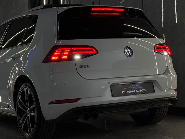 Volkswagen Golf 1.4 TSI PHEV GTE Pano | Stoelverwarming | Keyless Entry/Start | Sfeer | Carplay | elek. Trekhaak | NAP |Boekjes