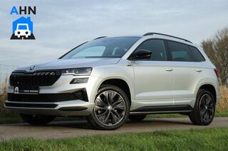 SKODA Karoq 1.5 TSI / 150 PK / DSG / Sportline / Black Edition / Virtual Cockpit / Camera / Cruise Control / 18