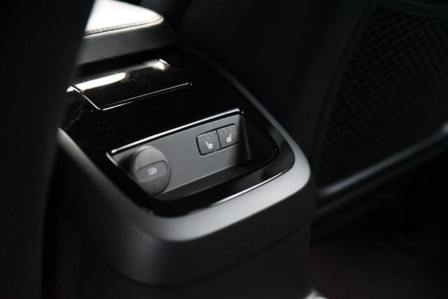 Volvo V60 2.0 T8 Plug-in hybrid AWD Plus Dark MY2022 - Long Range - 455PK T8