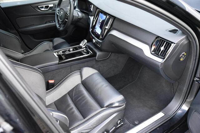 Volvo V60 2.0 T8 Plug-in hybrid AWD Plus Dark MY2022 - Long Range - 455PK T8