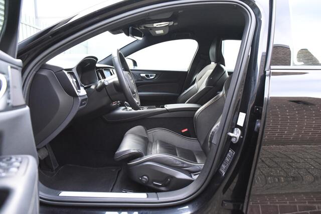 Volvo V60 2.0 T8 Plug-in hybrid AWD Plus Dark MY2022 - Long Range - 455PK T8