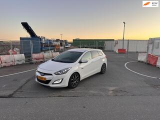 HYUNDAI I 30 Wagon 1.6 GDI Business Edition Navi.Clima.Camera