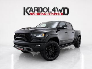 DODGE 1500 Ram 6.2 V8 4x4 Crew Cab TRX | Onder/opbouw LPG| Trekhaak 13-polig | Bakflip | Geheel rijklaar incl. Garantie