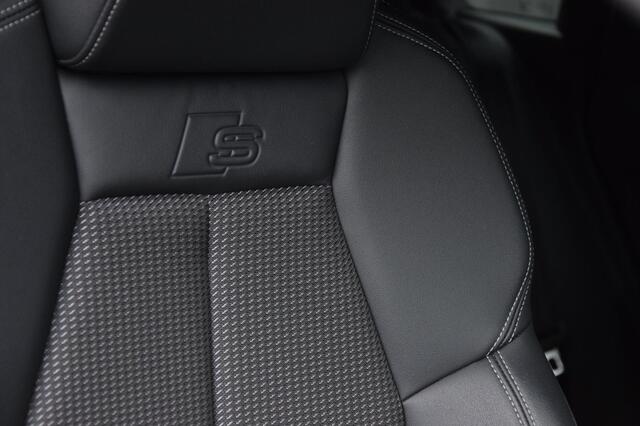 Audi Q4 e-tron 40 Launch edition S Competition  