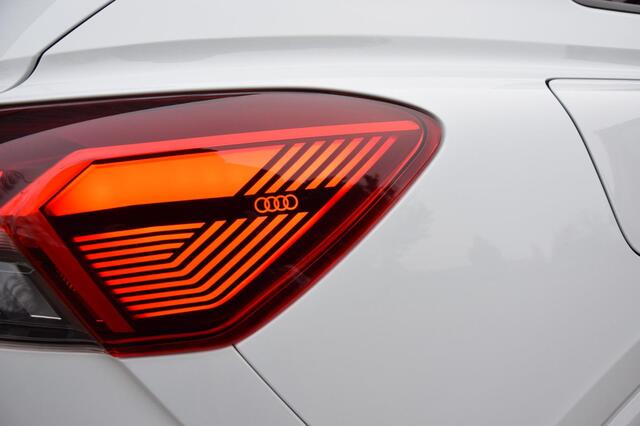 Audi Q4 e-tron 40 Launch edition S Competition  