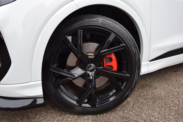 Audi Q4 e-tron 40 Launch edition S Competition  
